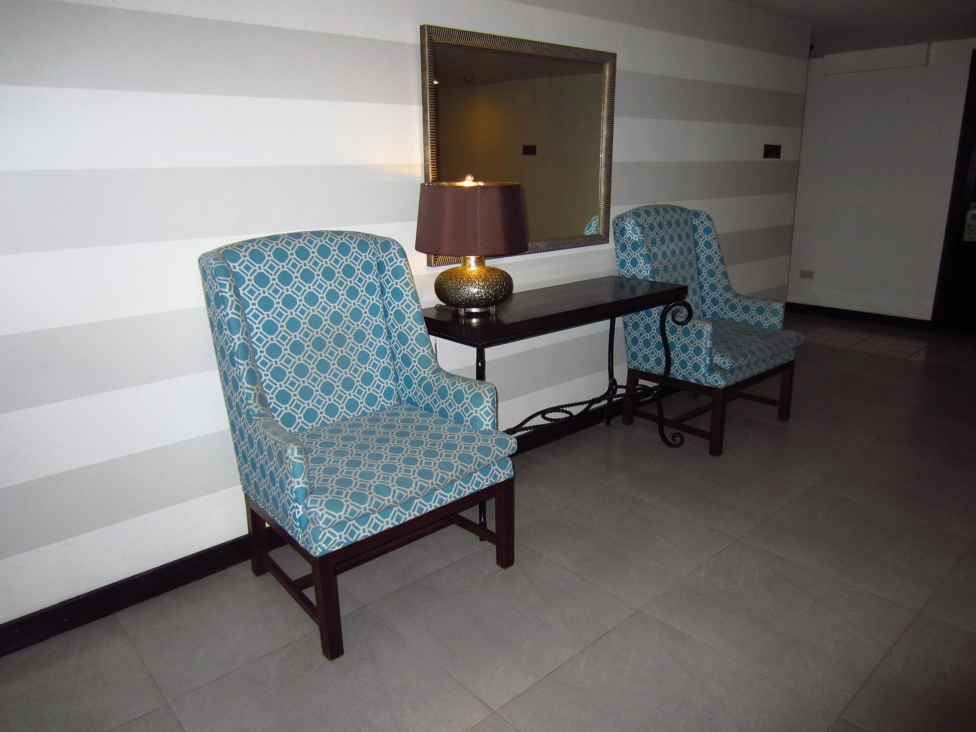 Sugarland Hotel Баколод Экстерьер фото